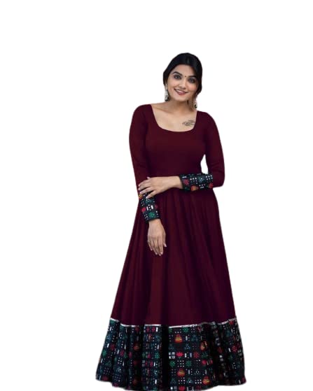 Women 's Rayon Solid Pattern Full Sleeve Full Stitched Gown