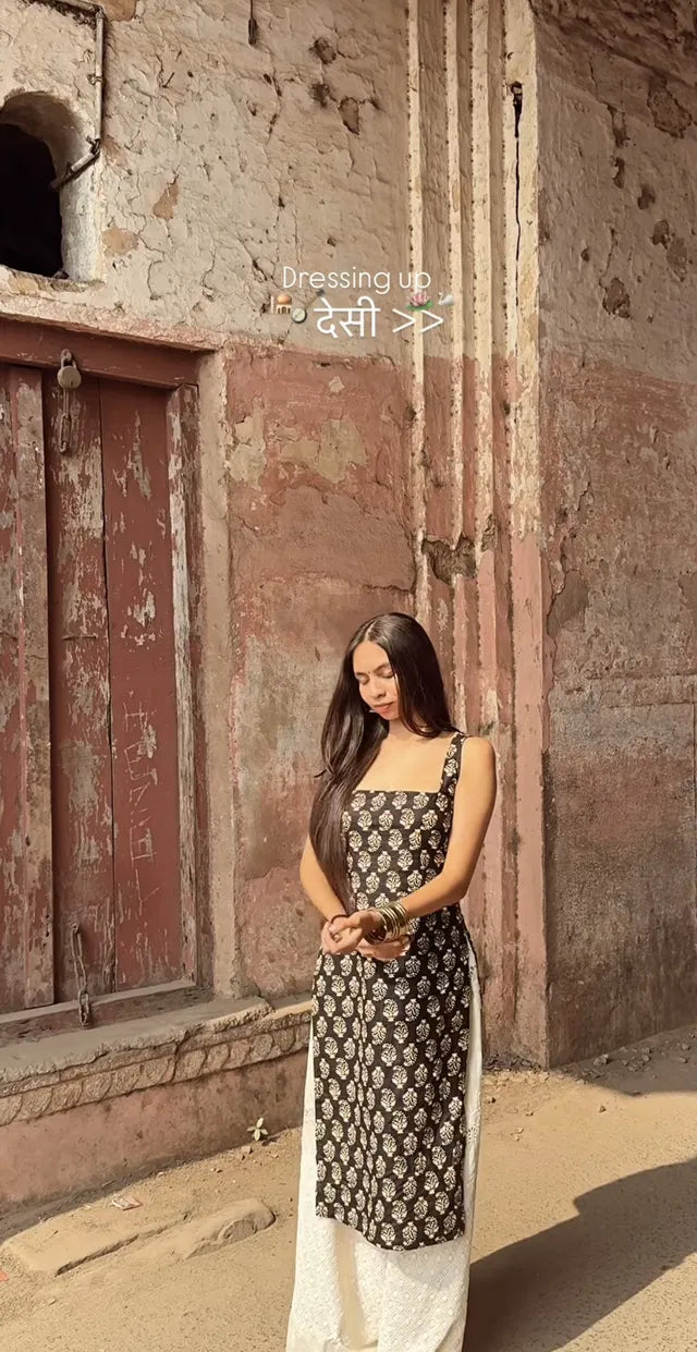 Women 's Printed Straight Sleeveless Kurta