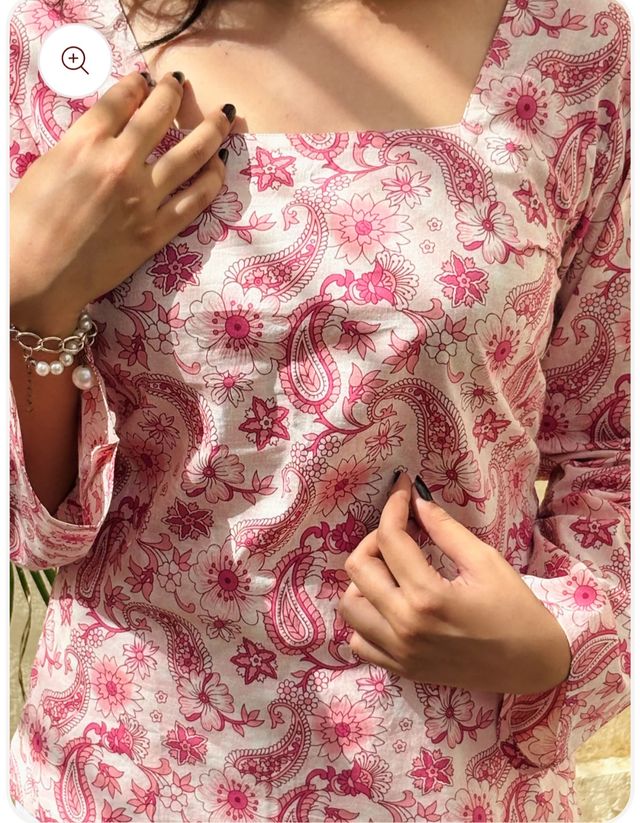 Women 's Printed Straight Sleeveless Square Neck Flared Short Kurti for Women & Girls – Pink & White Designer Kurti